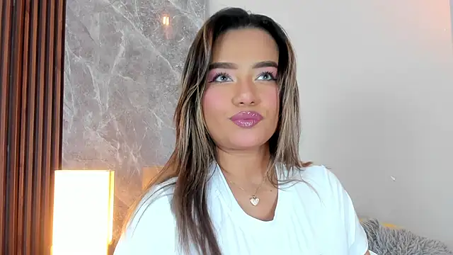 Snapshot of Emma_hunter_ chatting on 10.25.25 Emma hunter online show from 10.25.25