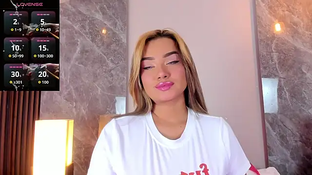 Emma hunter  online show from 12.03.25