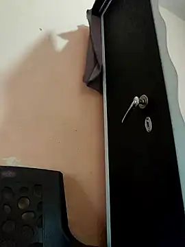 Maahhii 2 online show from 03.28.26