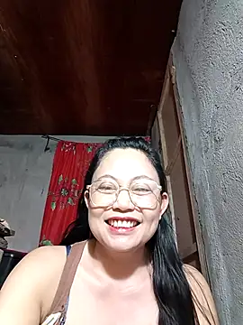 Everleigh mom online show from 11.30.25