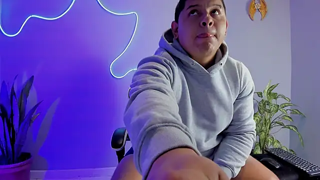 Maximus Steel online show from 10.02.25