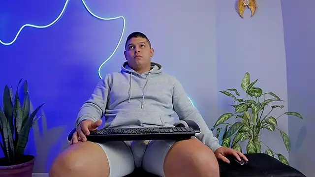 Maximus Steel online show from 10.13.25