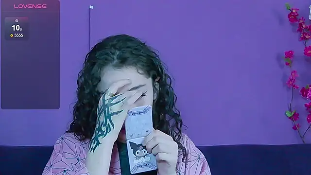 RavennMoonn online show from 09.16.25