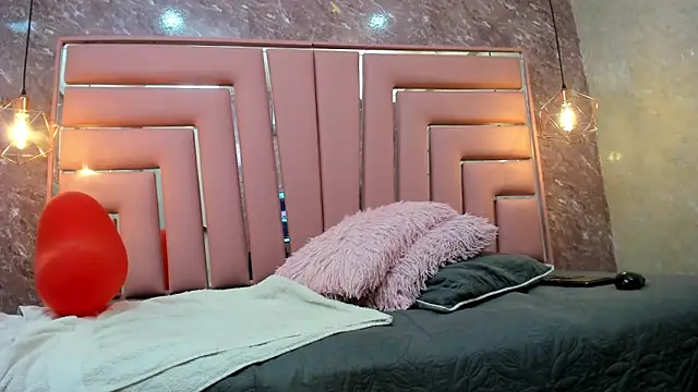 ALYANNA HOT  online show from 02.15.26