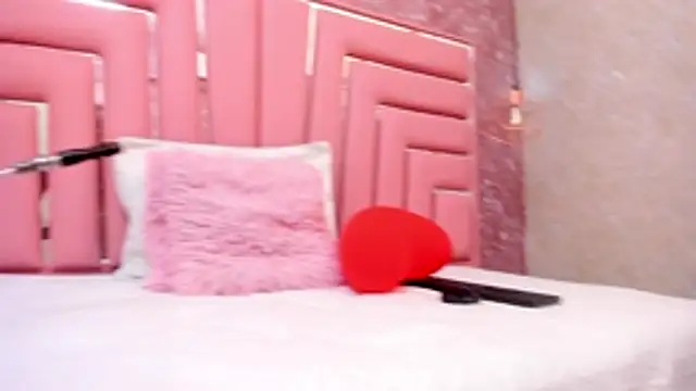 ALYANNA HOT  online show from 02.17.26