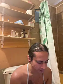 Snapshot of TranSexualJade95 chatting on 01.31.26 TranSexualJade95 online show from 01.31.26