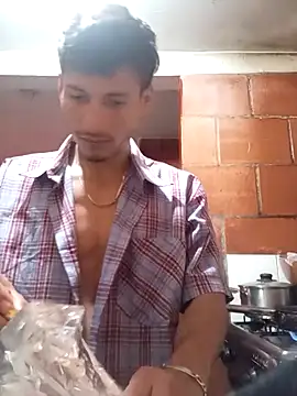 Snapshot of alexandercruz chatting on 02.18.26 alexandercruz online show from 02.18.26