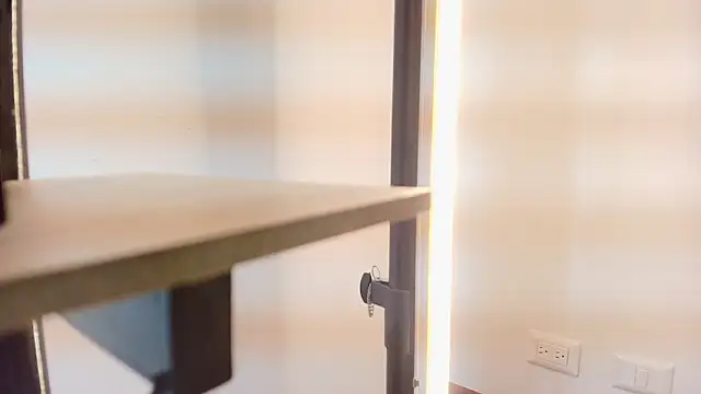 zarah andrew   online show from 09.29.25