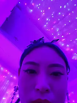 QiuNikki11286 online show from 11.25.25