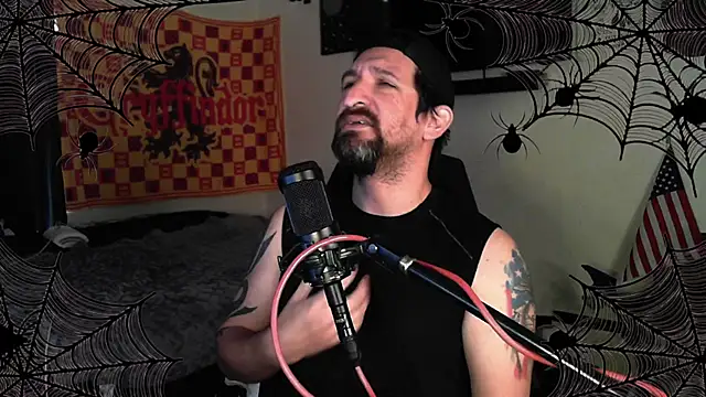 DevilPup75  online show from 10.05.25