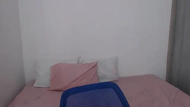 Snapshot of Tiiana chatting on 09.22.25 Tiiana online show from 09.22.25