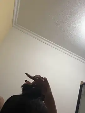 Valen1800 online show from 11.22.25