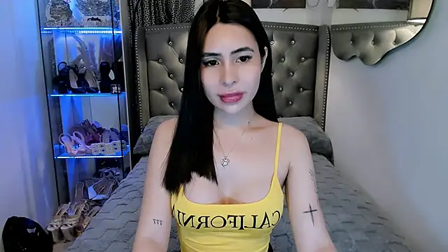 Claudia empress online show from 10.13.25