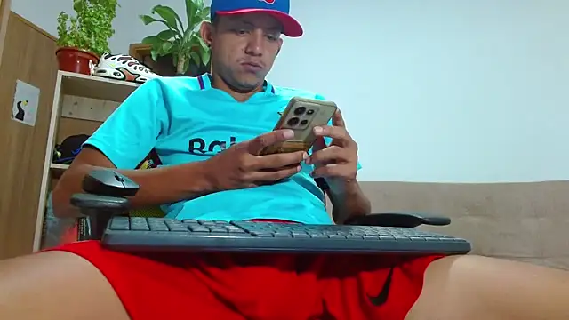 skinny23cm online show from 10.22.25