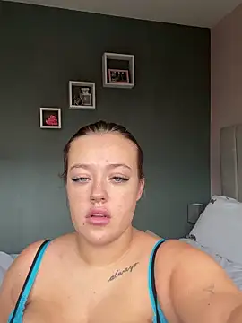 Snapshot of GoddessPrincesss chatting on 11.06.25 GoddessPrincesss online show from 11.06.25