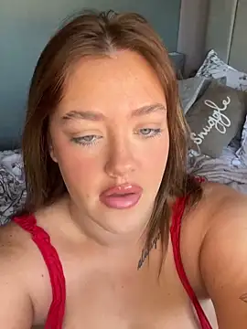 Snapshot of GoddessPrincesss chatting on 11.18.25 GoddessPrincesss online show from 11.18.25