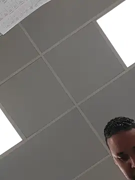 Snapshot of geniuxz chatting on 11.04.25 geniuxz online show from 11.04.25