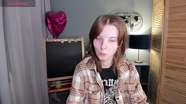 Madelaineses online show from 10.17.25