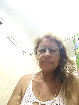 Snapshot of MaryeLunna chatting on 10.05.25 MaryeLunna online show from 10.05.25