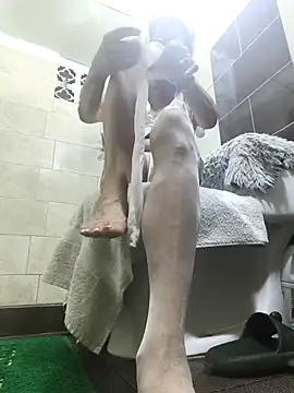 Snapshot of MaryeLunna chatting on 10.21.25 MaryeLunna online show from 10.21.25