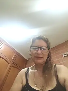 MaryeLunna online show from 12.16.25