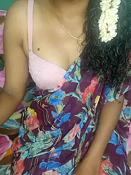 Snapshot of Tamilpallavi chatting on 10.04.25 Tamilpallavi online show from 10.04.25