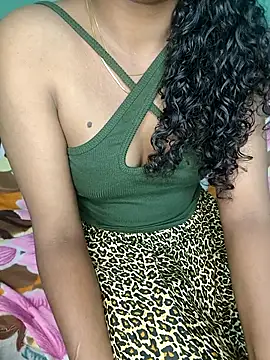 Snapshot of Tamilpallavi chatting on 10.08.25 Tamilpallavi online show from 10.08.25