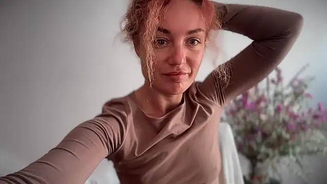 Reddgiirl online show from 10.10.25