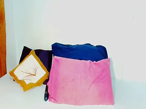 Love-Racheal75 online show from 02.18.26