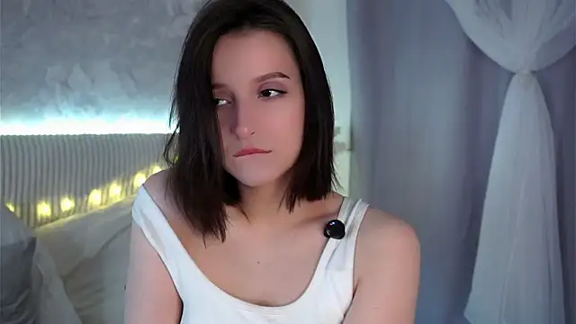 FalineBeacher online show from 04.18.26