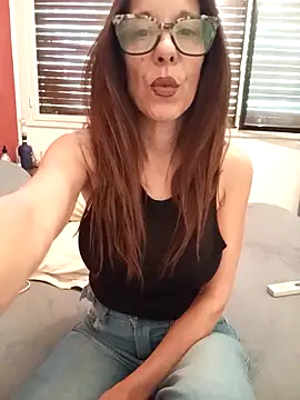 Esmeralda passion online show from 10.15.25