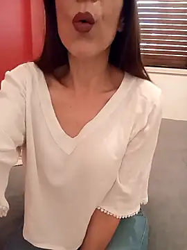 Esmeralda passion online show from 10.20.25