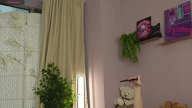 Snapshot of Miya_Nelson chatting on 11.07.25 Miya Nelson online show from 11.07.25