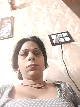 Soniya Roy online show from 04.15.26