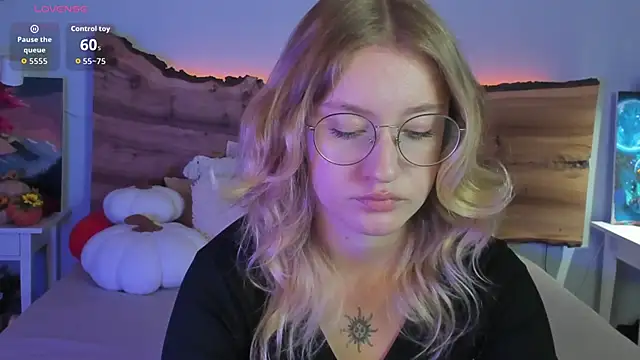 Nerissa xo online show from 10.03.25