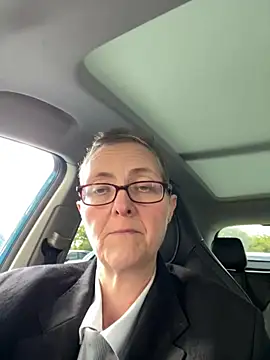 Snapshot of Curvy-Jinx chatting on 09.25.25 Curvy-Jinx online show from 09.25.25