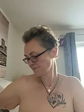 Curvy-Jinx online show from 01.14.26