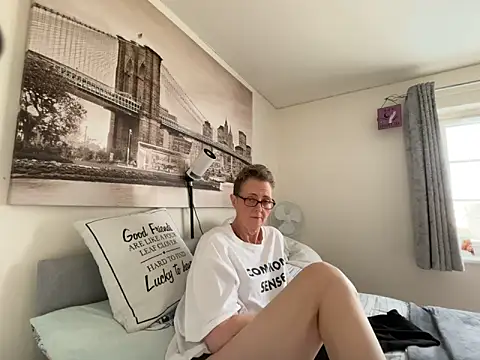 Curvy-Jinx online show from 03.16.26