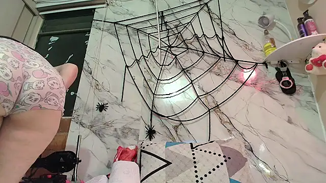 Snapshot of rachelroberts chatting on 11.01.25 rachelroberts online show from 11.01.25