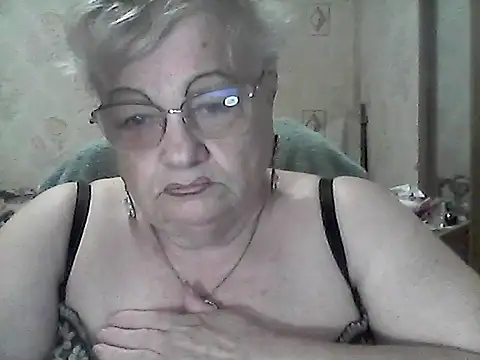 NatalieNorth online show from 09.18.25