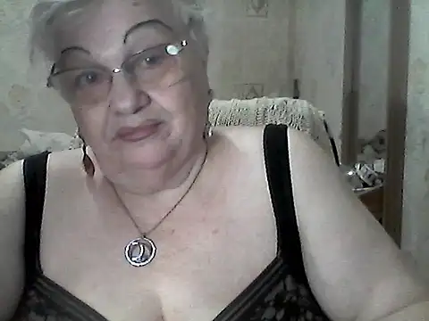 Snapshot of NatalieNorth chatting on 10.16.25 NatalieNorth online show from 10.16.25