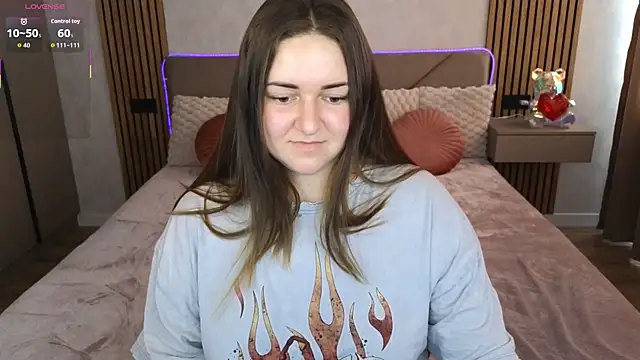 Snapshot of Mysti_Kate chatting on 09.14.25 Mysti Kate online show from 09.14.25