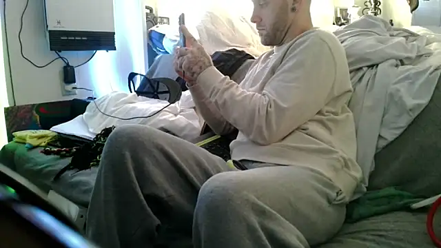 Luv2SuckBWC92 online show from 12.01.25