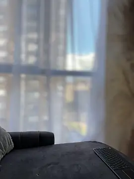 Snapshot of Sofi_Leal chatting on 09.24.25 Sofi Leal online show from 09.24.25