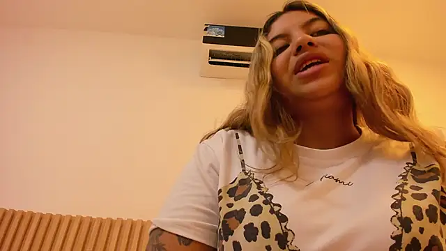 OliviaSweett online show from 06.04.26