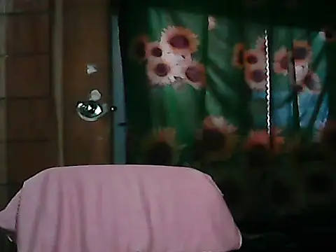 CreamyPussy4uxx online show from 11.18.25