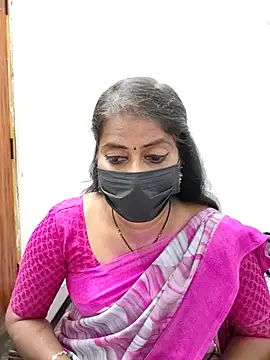 Snapshot of tamil_Sigappu_Roja chatting on 04.22.26 tamil Sigappu Roja online show from 04.22.26