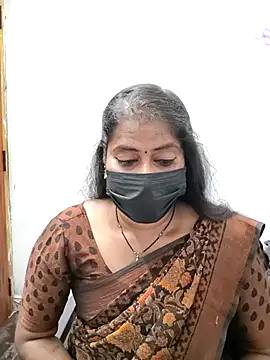 Snapshot of tamil_Sigappu_Roja chatting on 04.23.26 tamil Sigappu Roja online show from 04.23.26