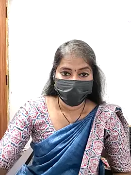 Snapshot of tamil_Sigappu_Roja chatting on 04.24.26 tamil Sigappu Roja online show from 04.24.26