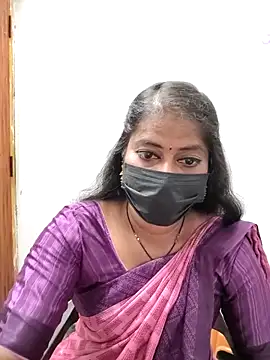 Snapshot of tamil_Sigappu_Roja chatting on 04.29.26 tamil Sigappu Roja online show from 04.29.26